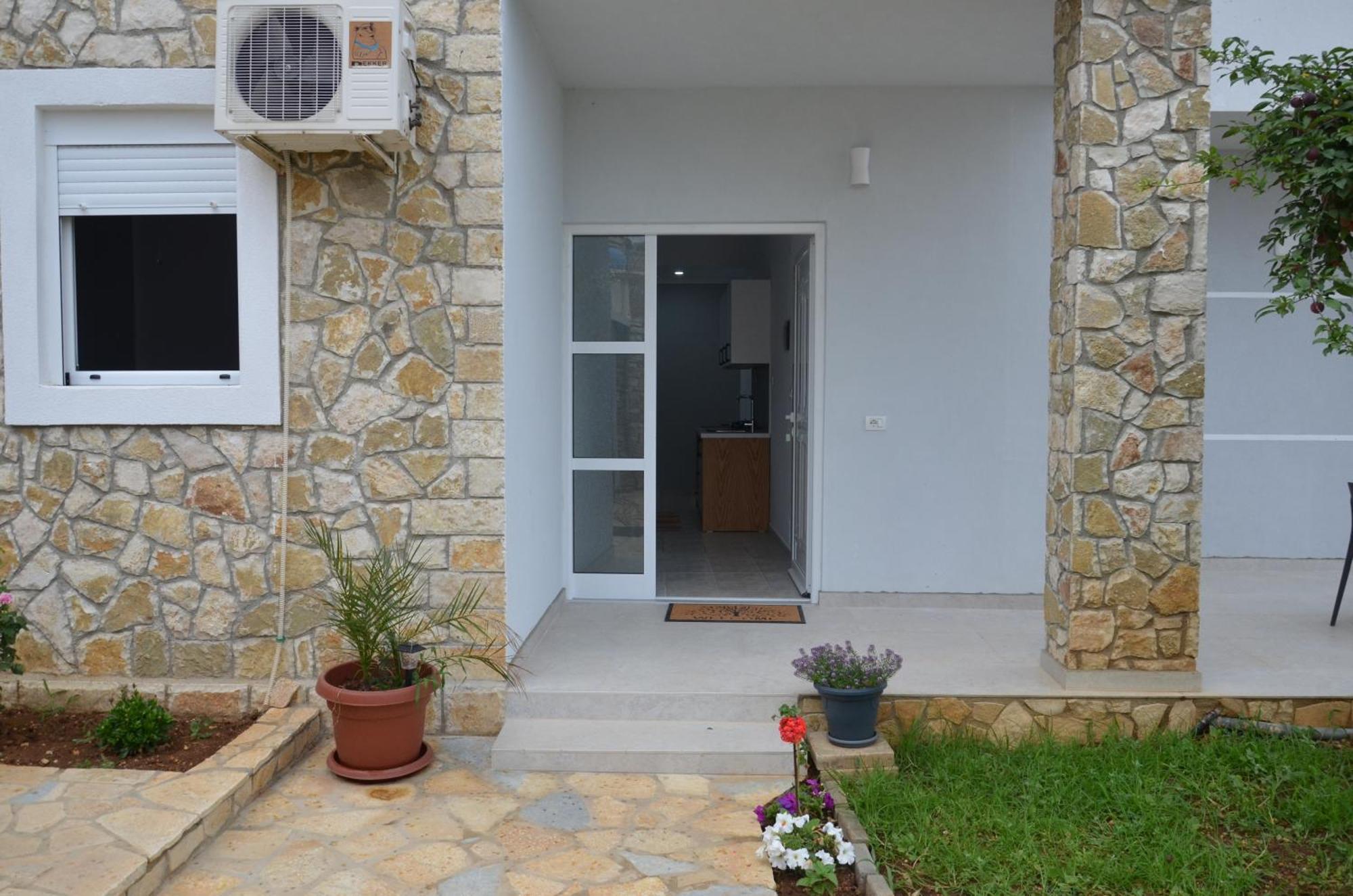Harmonia Guest House 2 Himare Ngoại thất bức ảnh