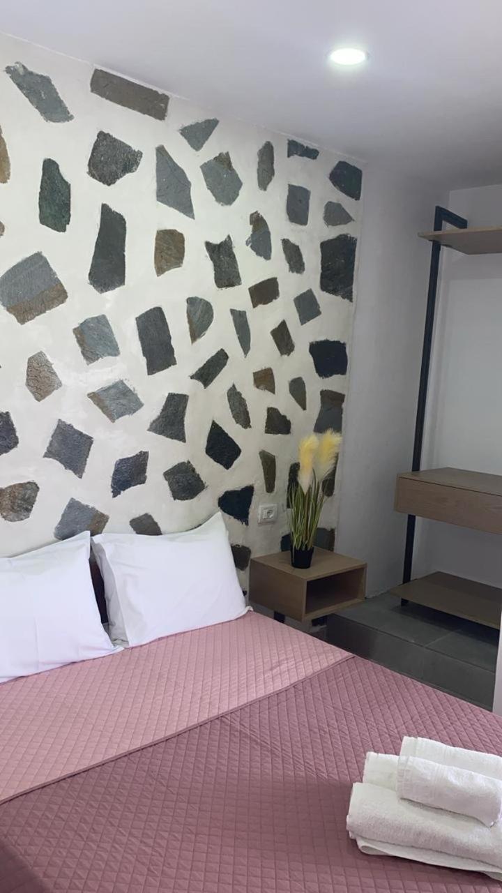 Harmonia Guest House 2 Himare Phòng bức ảnh