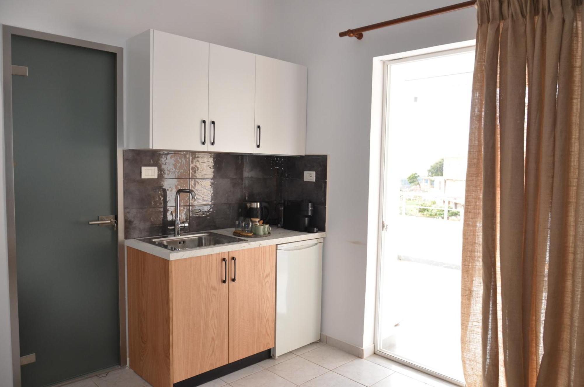 Harmonia Guest House 2 Himare Phòng bức ảnh